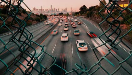 爱游戏APP-【史话】八年之前，悬崖边上的勒布朗如何完成救赎？